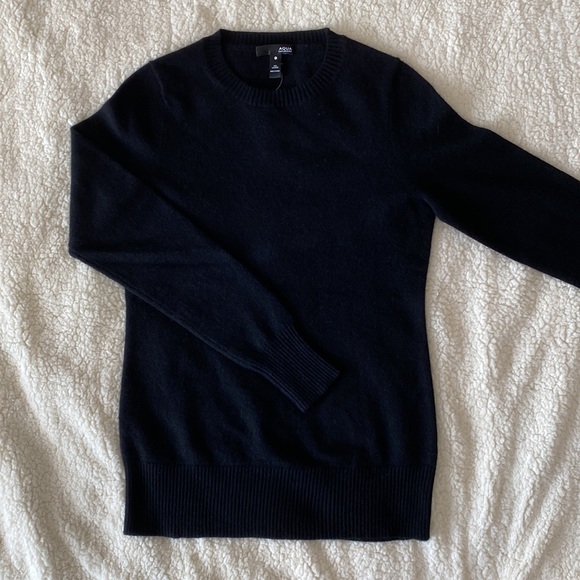 NWT Bloomingdale’s Aqua 100% cashmere sweater - Picture 6 of 10